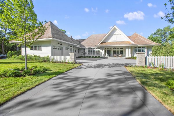 Tar And Chip Service in Sugar Land